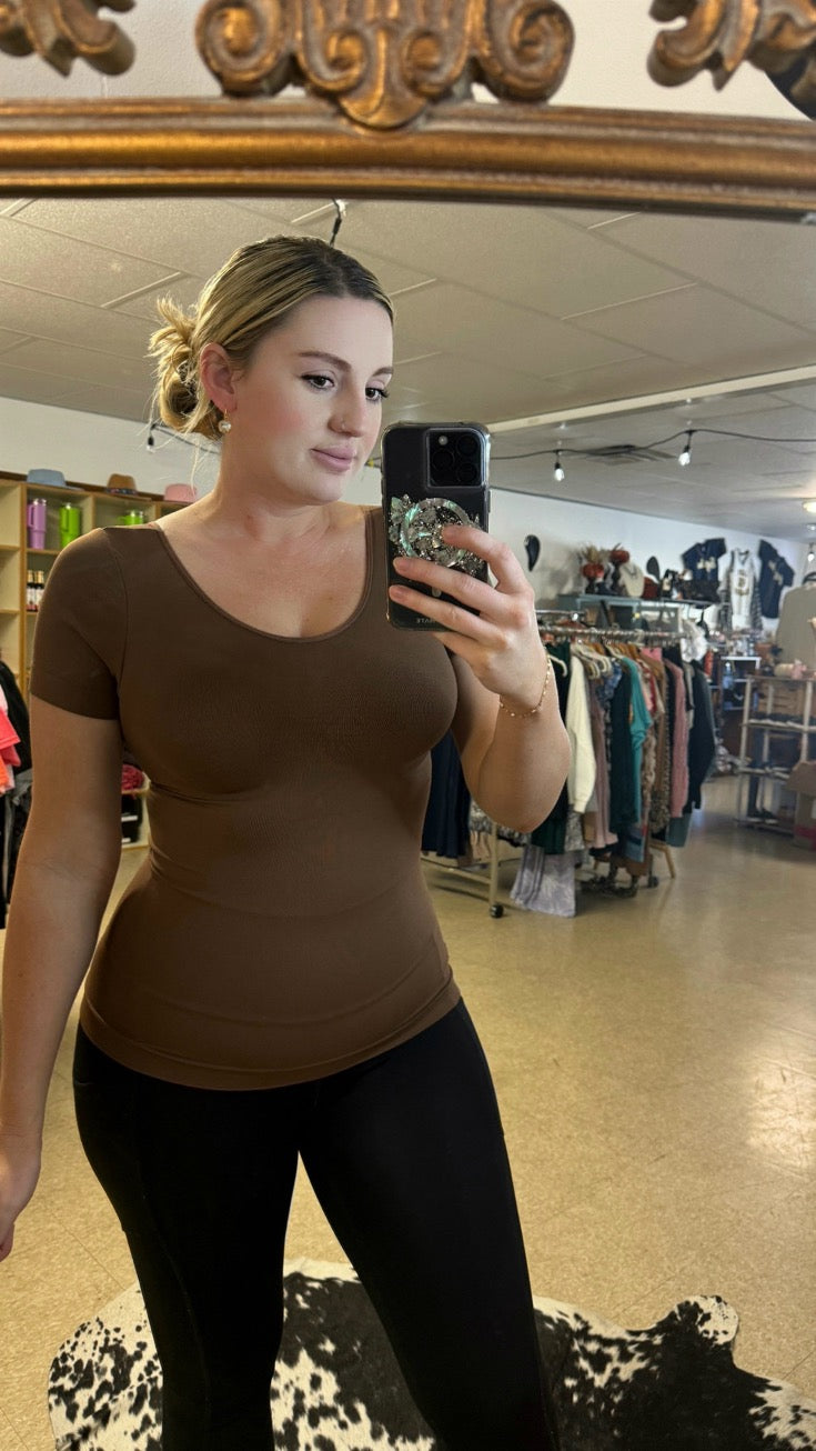 Seamless Reversible V-Neck Short Sleeve Top