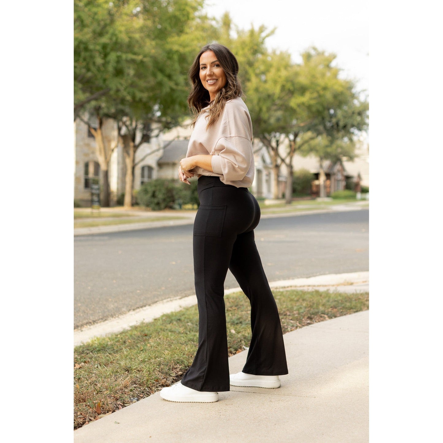 Ready to Ship | The Liz - Crossover Bootcut Leggings with Pockets