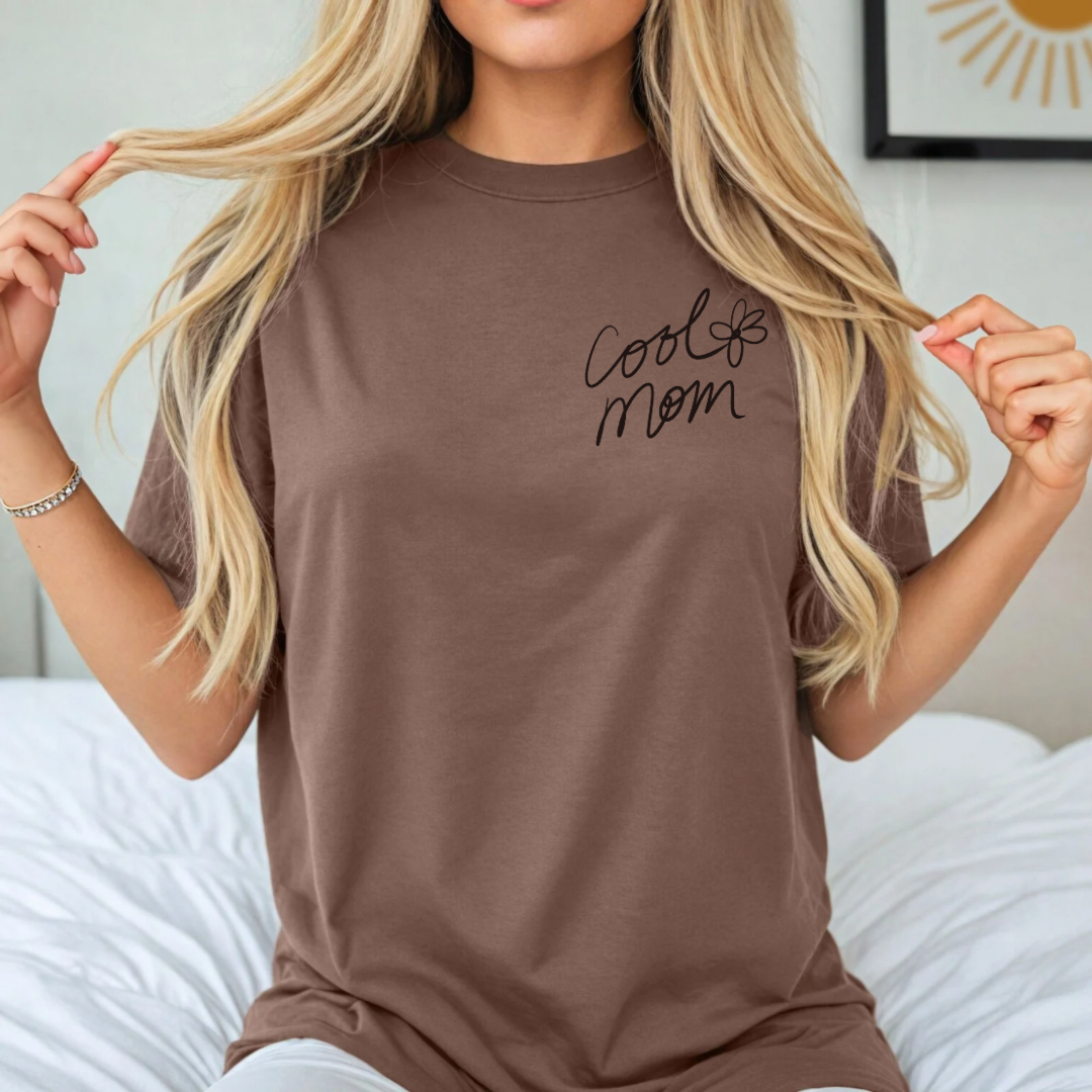 Cool Mom Club-Graphic Tee