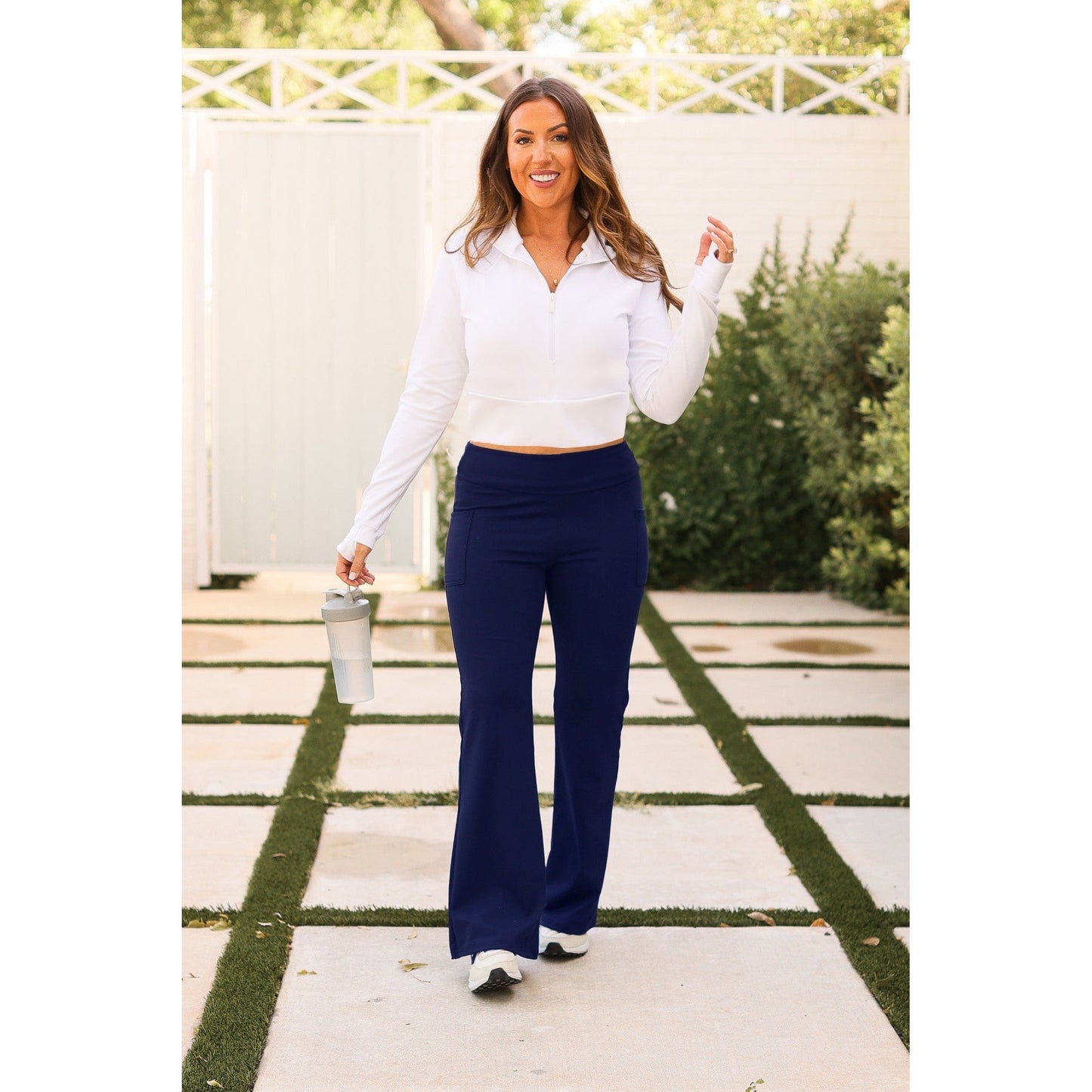 Ready to Ship | The Mila - NAVY Bootcut Leggings with Pockets Round 3