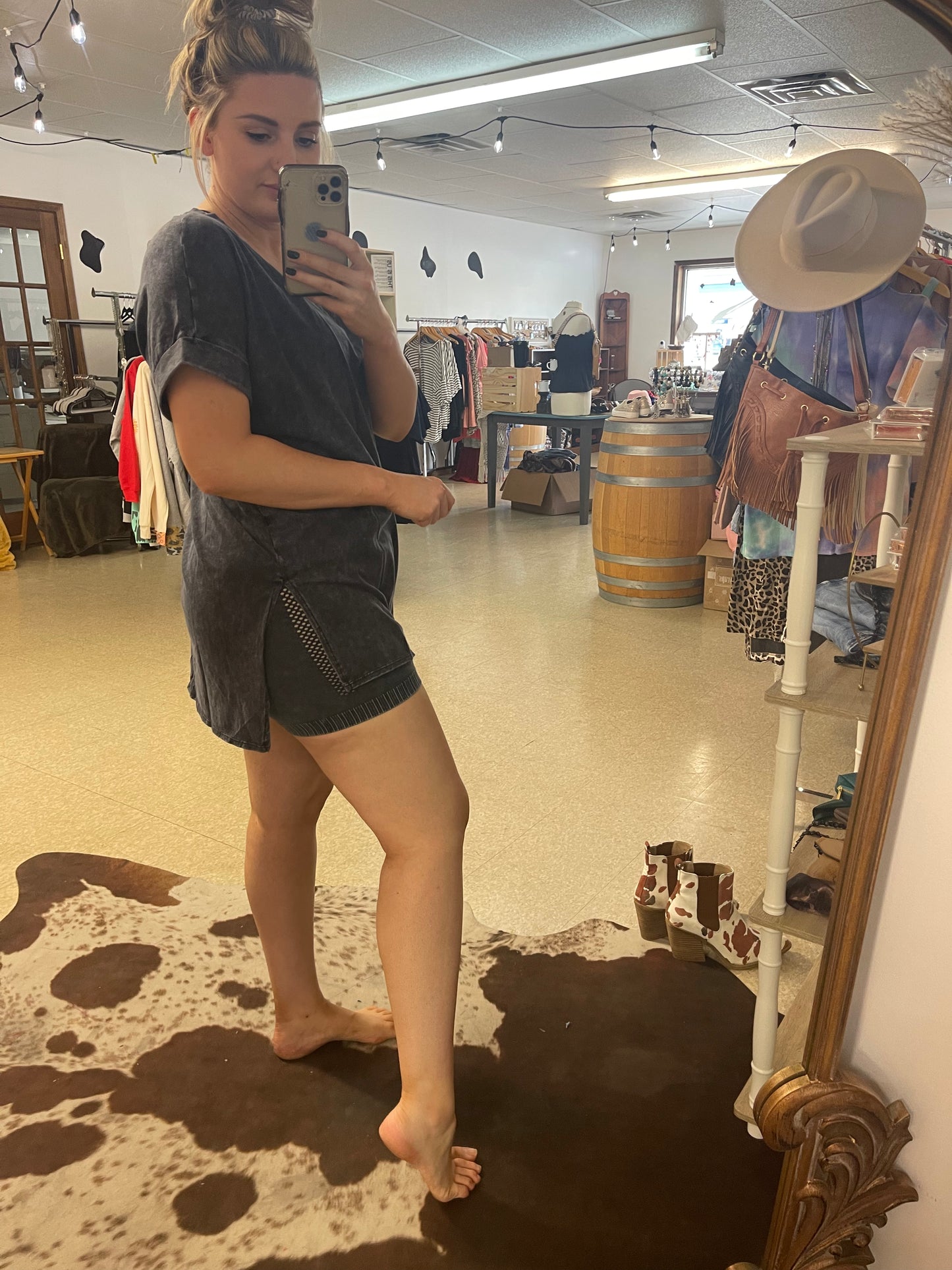 Mineral Wash Split Hem Tee