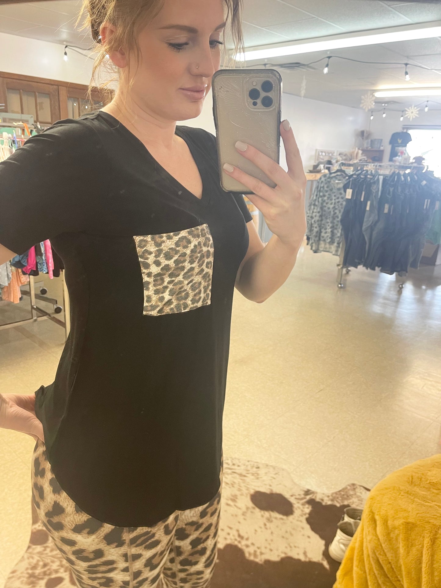 Leopard V Neck Pocket Top - Boutique 276