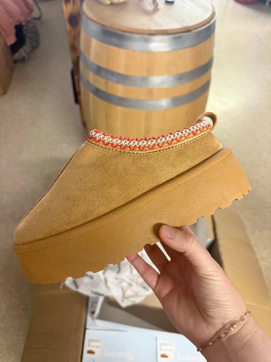 In Store Tan Platform