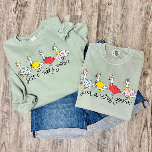 Silly Goose | Tshirt or Crewneck