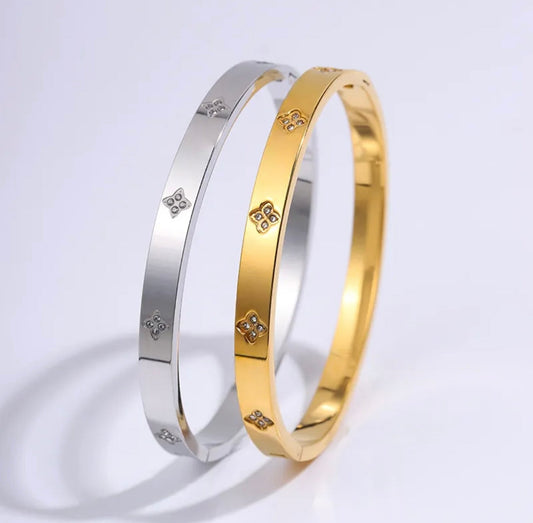 Bloom Bangle - Diamond Flower Bracelet