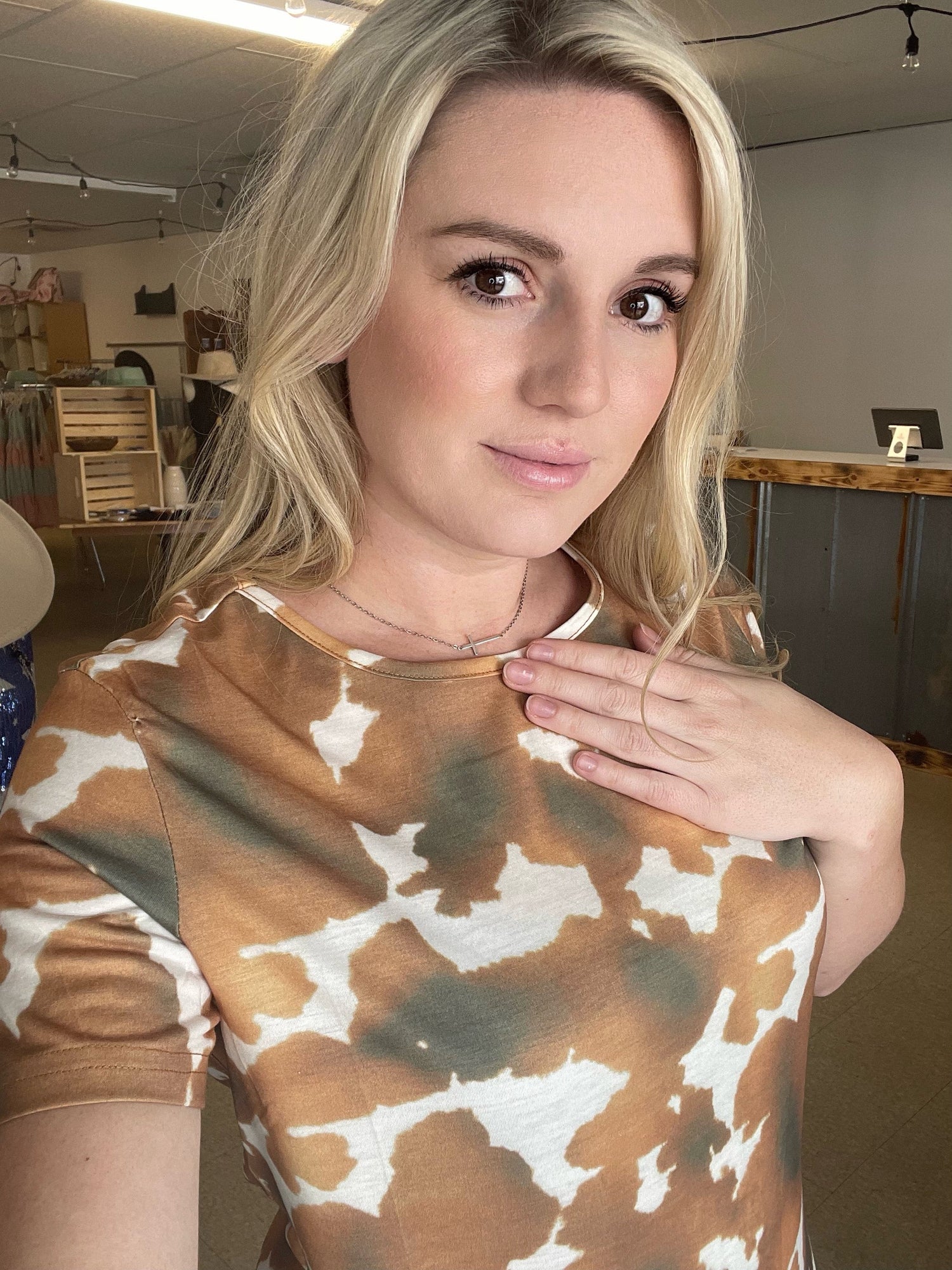 Cowprint Curved hem top Boutique 276