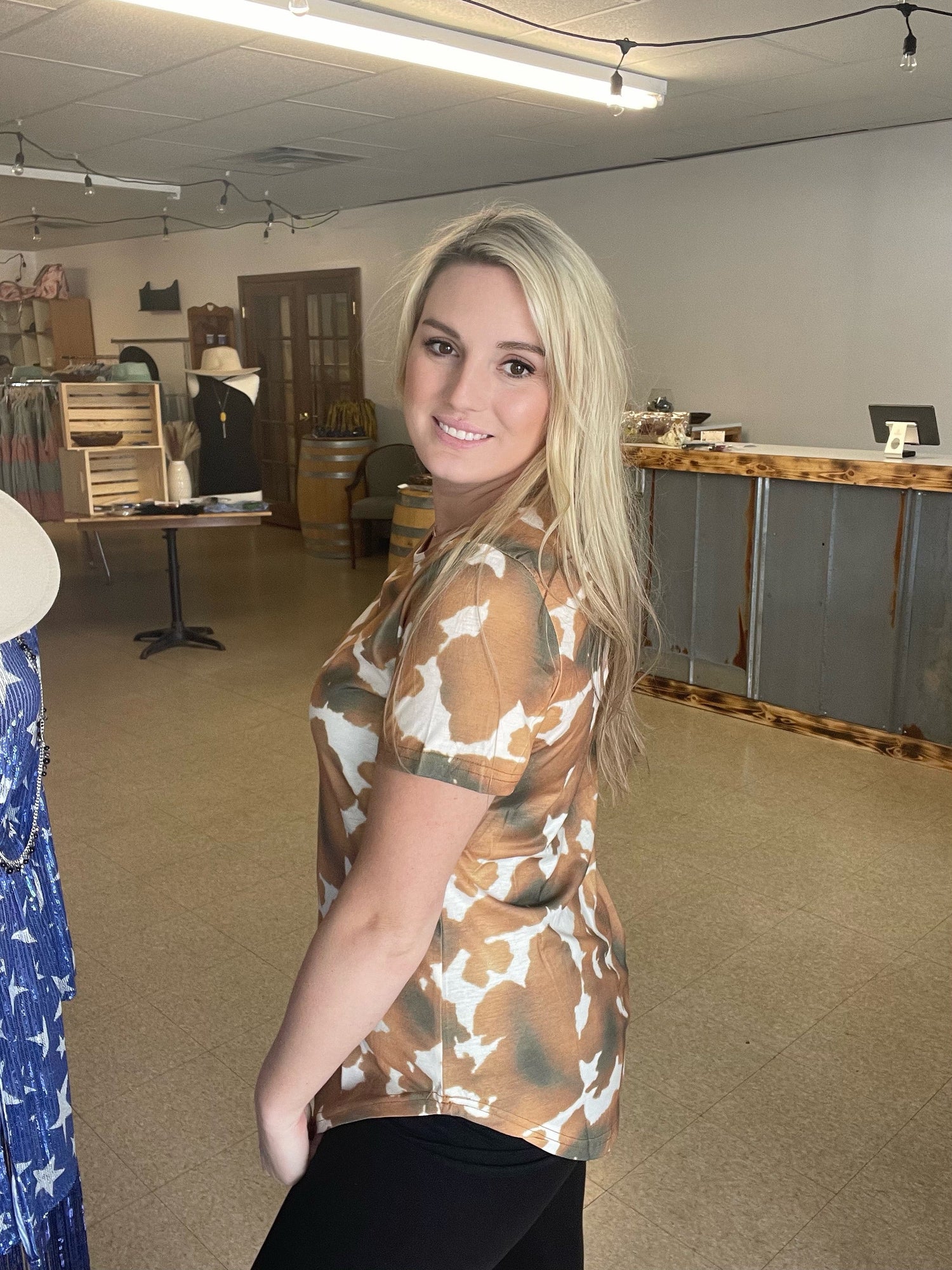 Cowprint Curved hem top Boutique 276