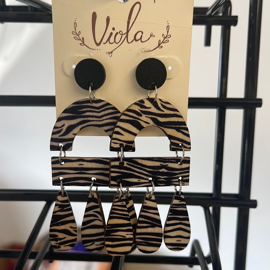 Wild thang wooden earrings Boutique 276